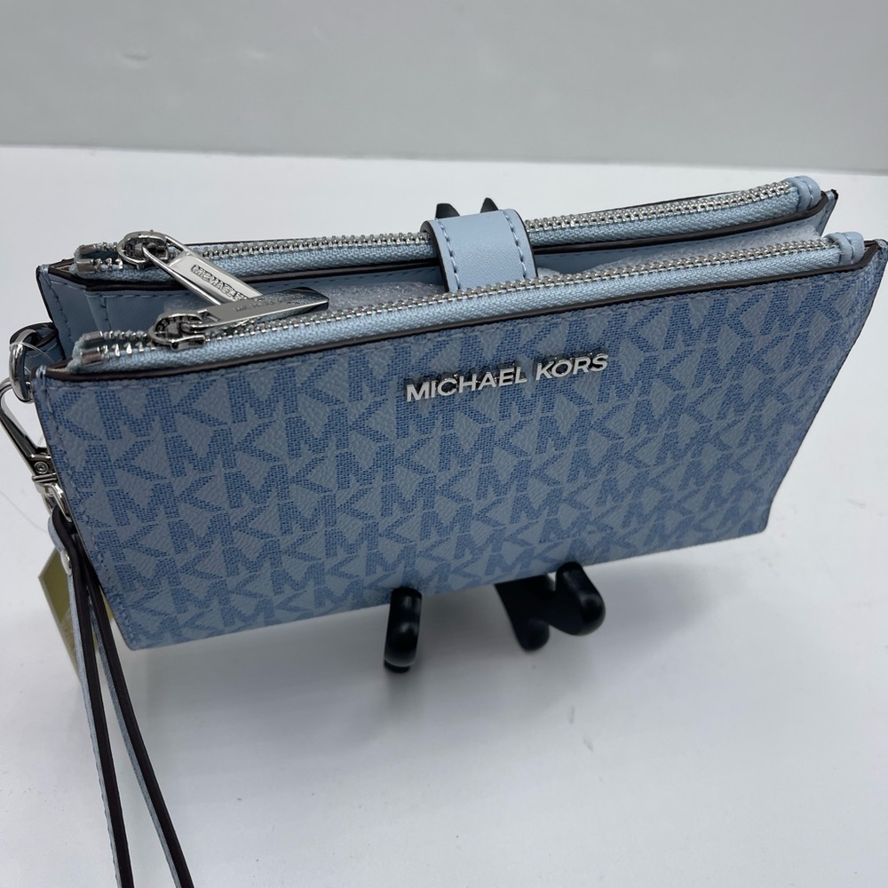 MICHAEL KORS JST Lg Double Zip Signature Logo Wristlet Wallet 
Pale Ocean 
NWT - Picture 3 of 16